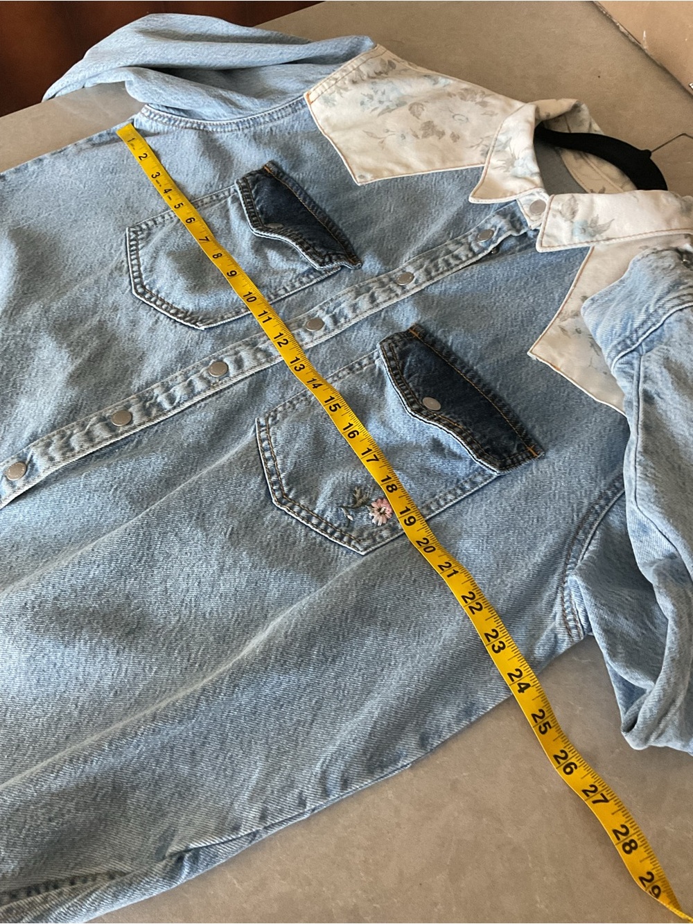 Universal Thread Top - Picture 7 of 10